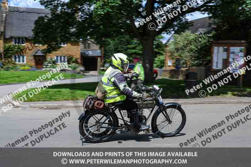 Vintage motorcycle club;eventdigitalimages;no limits trackdays;peter wileman photography;vintage motocycles;vmcc banbury run photographs